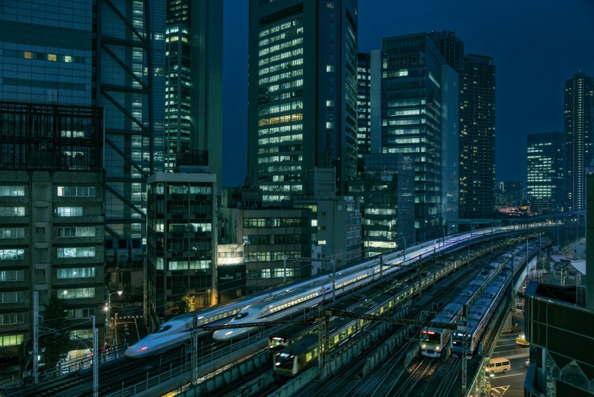 Shiodome Train Race