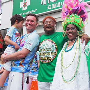 Mestro Sucuri (second from left) at a Brazilian celebration
