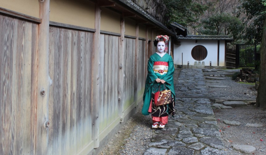 Maiko Dress-Up