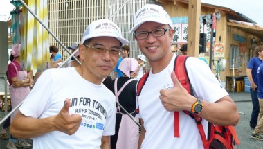 Fujii ichiro (right) has run in every relay since it started and helped out as a volunteer immediately after the disaster.