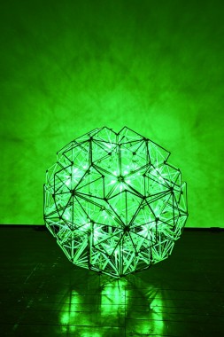 Olafur Eliasson: Green light—An artistic workshop 2016 Co-produced by Thyssen-Bornemisza Art Contemporary Photo: Sandro E.E. Zanzinger/TBA21,2016©Olafur Eliasson