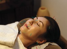 Cosmetic Acupuncture Salon Sakura - Metropolis Japan