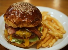 The Great Burger Stand - Metropolis Japan