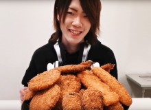 Smashing Mountains of Food - Metropolis Japan
