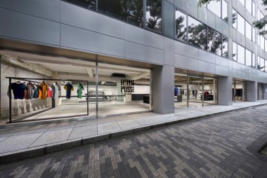 HOMME PLISSÉ ISSEY MIYAKE Opens Flagship Store