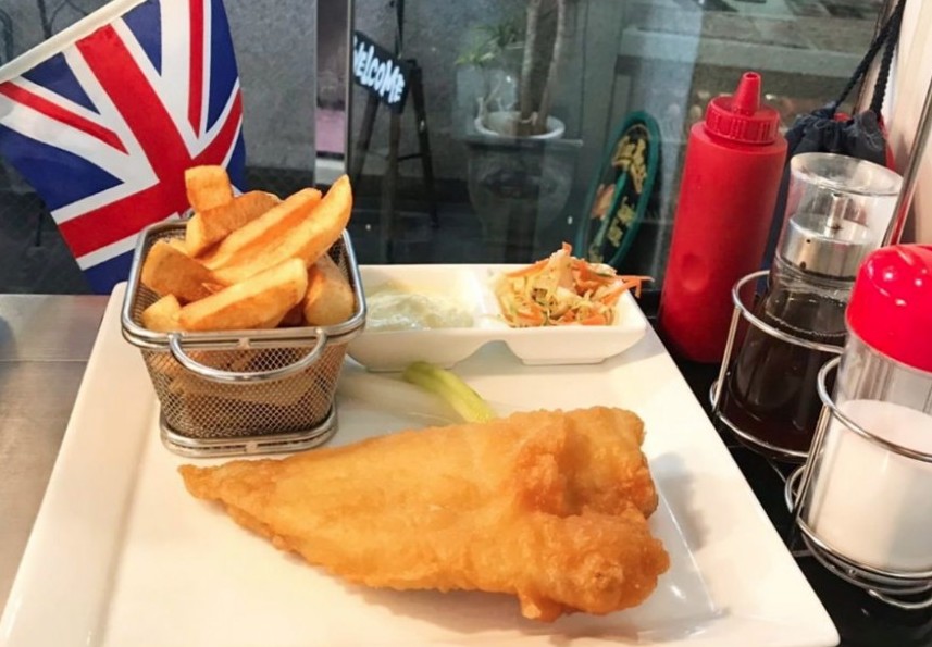 malins-fish-and-chips-5th-anniversary-celebration-or-dining-or-metropolis