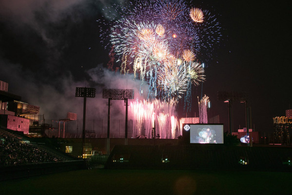 Jingu Gaien Fireworks Festival