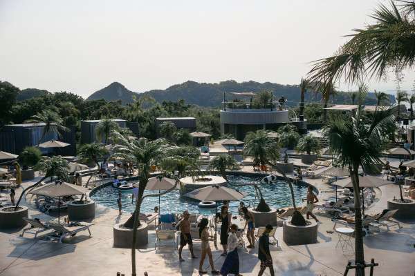 Escape to Paradise: “TWO SUNS 2025” Brings Beach & Pool Bliss to Chiba - Metropolis Japan