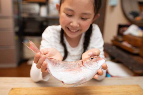 Why Do Japanese People Think Fish Don’t Have Feelings?