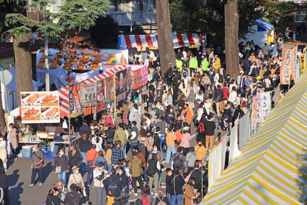 Azabu-Juban Noryo Matsuri - Metropolis Japan