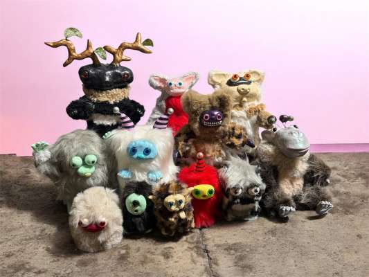 Monster Squadron: 1,000 Creatures Descend Tokyo