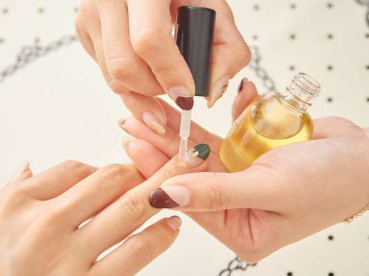 English-Speaking Nail Salons in Tokyo
