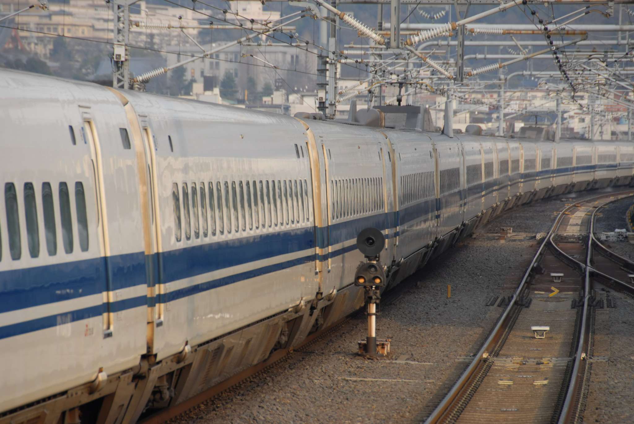 The Bullet Train, A Loaded Story | Metropolis Japan