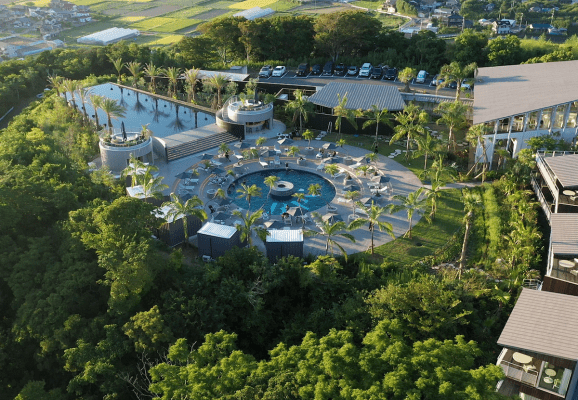 Spend a Day at BOTANICAL POOL CLUB, Japan’s Bali-Esque Pool Resort - Metropolis Japan