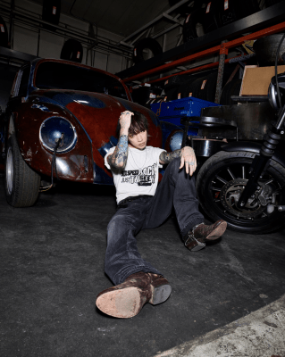 keshi GUESS JEANS Tokyo Pop-Up